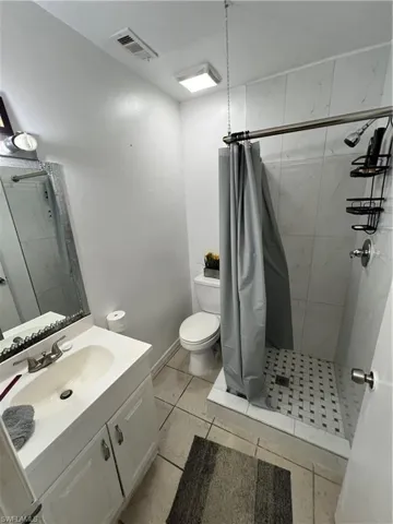 5065  Coronado  PKWY, Naples, FL 34116