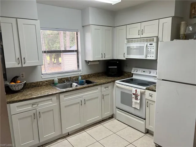 5065  Coronado  PKWY, Naples, FL 34116