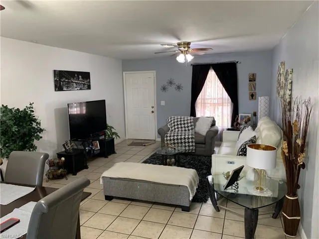 5065  Coronado  PKWY, Naples, FL 34116