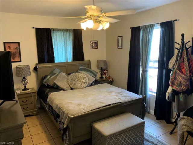 5065  Coronado  PKWY, Naples, FL 34116