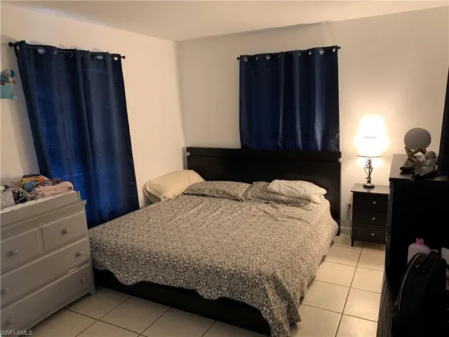 5065  Coronado  PKWY, Naples, FL 34116