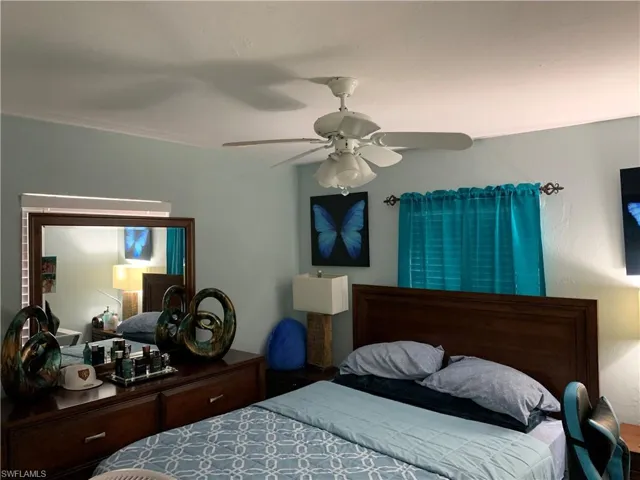 5065  Coronado  PKWY, Naples, FL 34116
