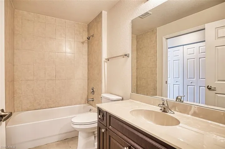 13190 Bella Casa Cir # 141, Fort Myers, Florida 33966