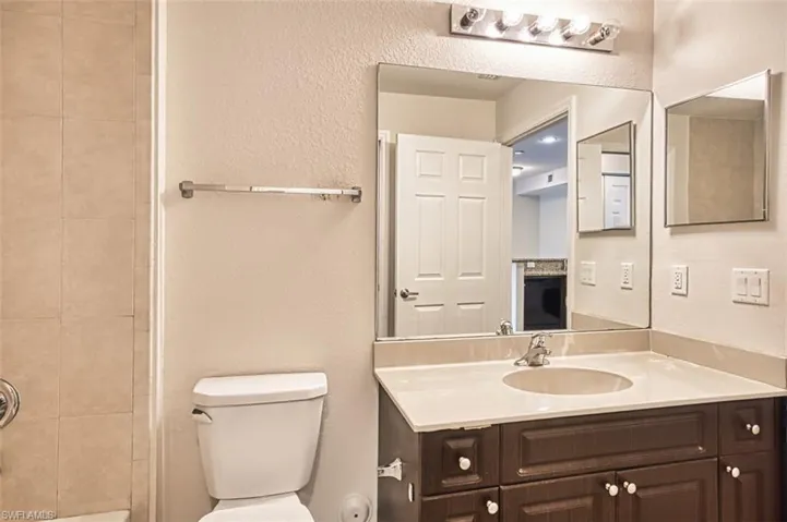 13190 Bella Casa Cir # 141, Fort Myers, Florida 33966