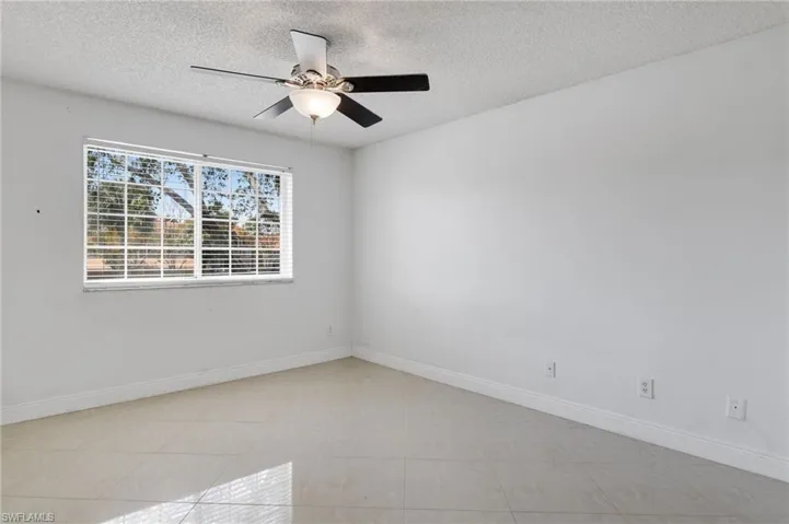 1185 Wildwood Lakes Blvd # 203, Naples Fl 34104