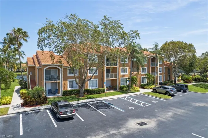 1185 Wildwood Lakes Blvd # 203, Naples Fl 34104