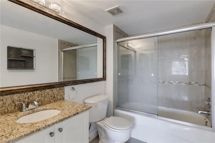 1185 Wildwood Lakes Blvd # 203, Naples Fl 34104