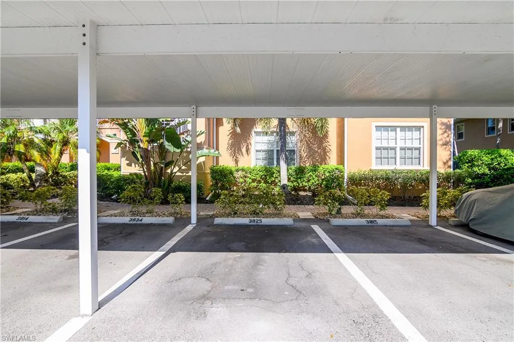 9621 Spanish Moss WAY, Bonita Springs, FL 34135,224083446