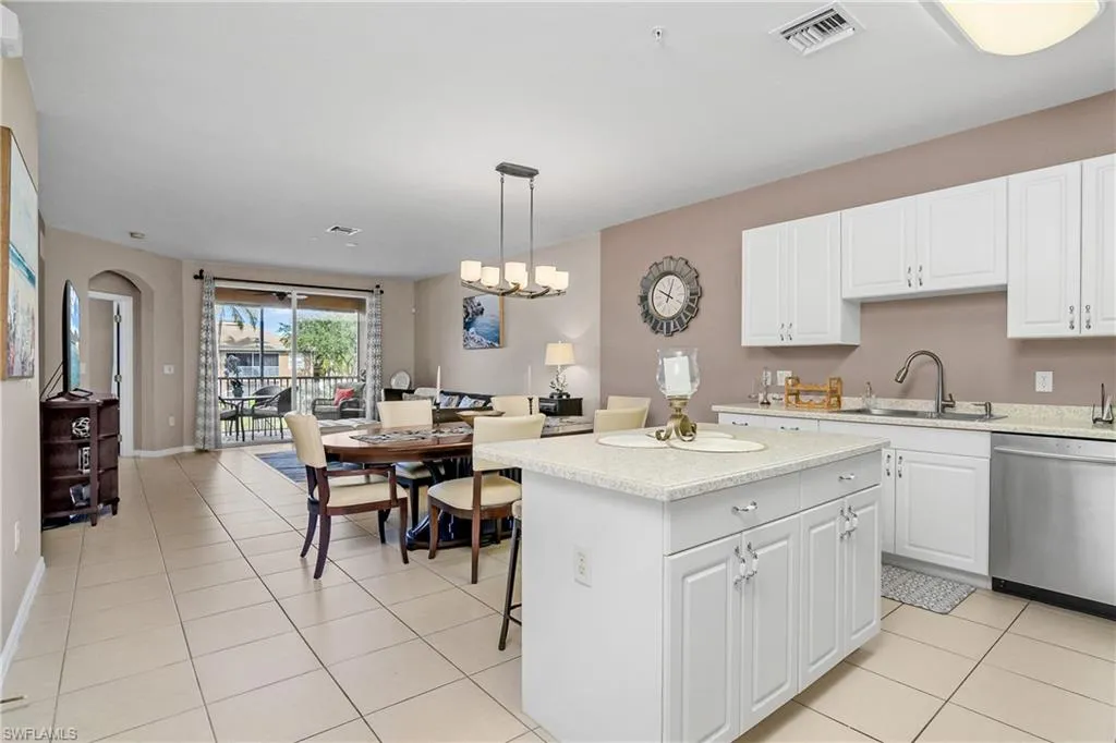 9621 Spanish Moss WAY, Bonita Springs, FL 34135,224083446