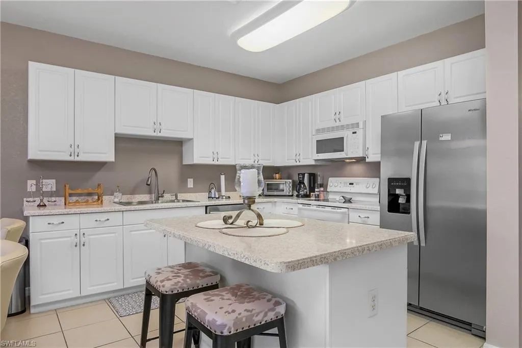 9621 Spanish Moss WAY, Bonita Springs, FL 34135,224083446