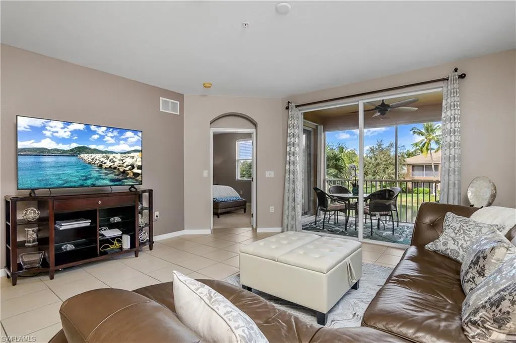 9621 Spanish Moss WAY, Bonita Springs, FL 34135,224083446