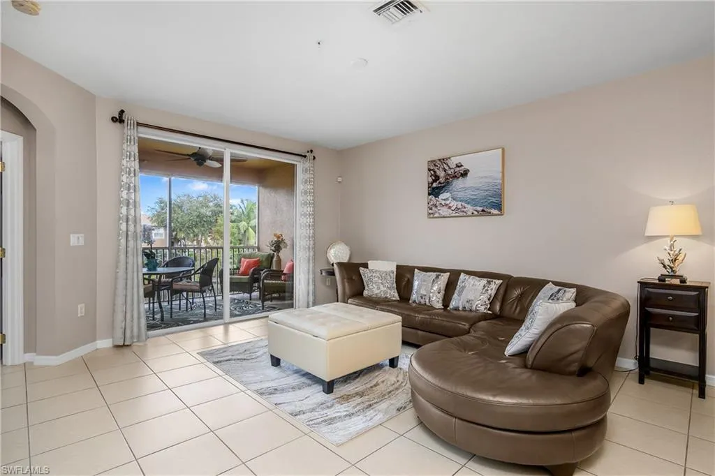 9621 Spanish Moss WAY, Bonita Springs, FL 34135,224083446
