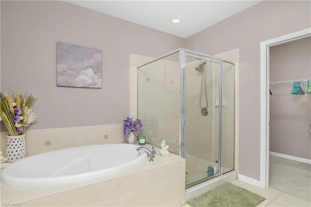 9621 Spanish Moss WAY, Bonita Springs, FL 34135,224083446