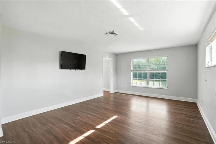 1353  Whiskey Creek  DR, Fort Myers, FL 33919