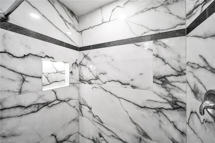 Details with a shower