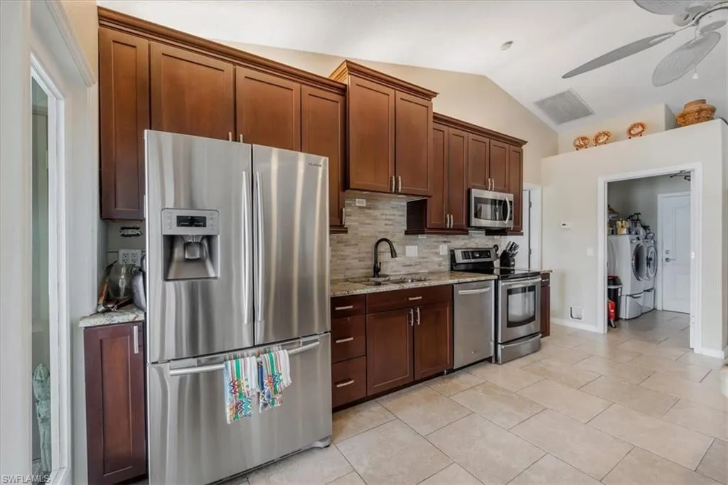 1512 4th CT, Cape Coral, FL 33991,224090550