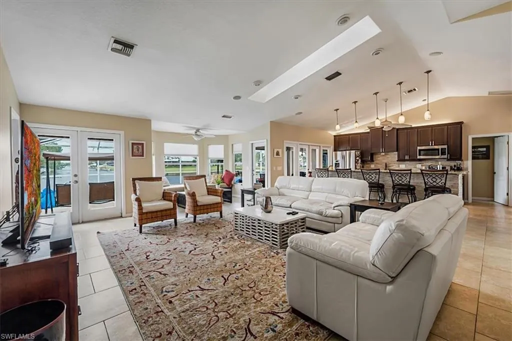 1512 4th CT, Cape Coral, FL 33991,224090550