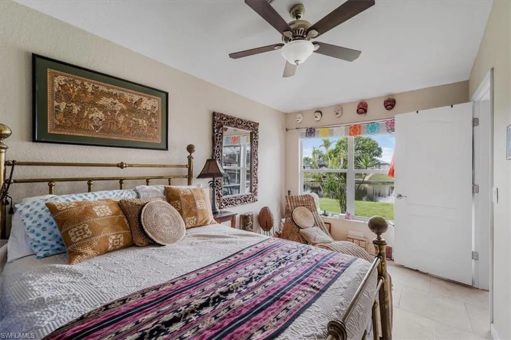 1512 4th CT, Cape Coral, FL 33991,224090550