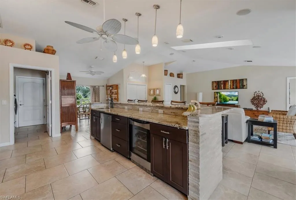 1512 4th CT, Cape Coral, FL 33991,224090550