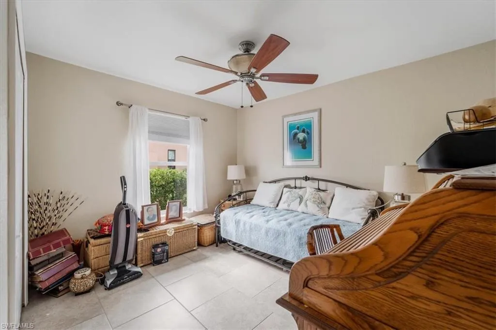 1512 4th CT, Cape Coral, FL 33991,224090550