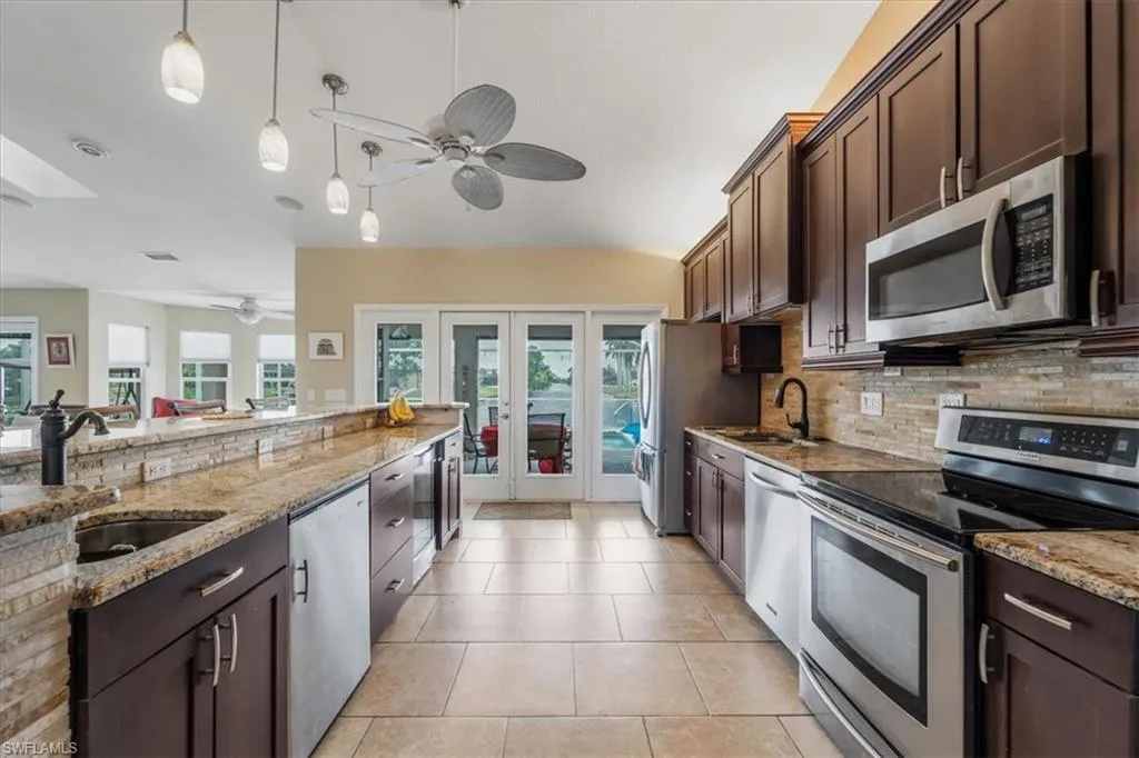 1512 4th CT, Cape Coral, FL 33991,224090550