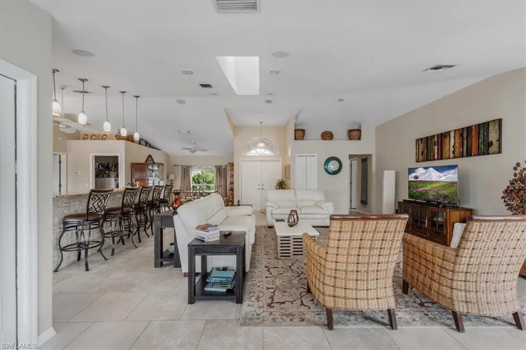 1512 4th CT, Cape Coral, FL 33991,224090550