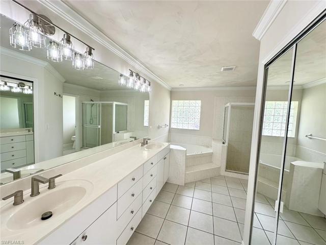 4543 Santiago LN, BONITA SPRINGS FL 34134