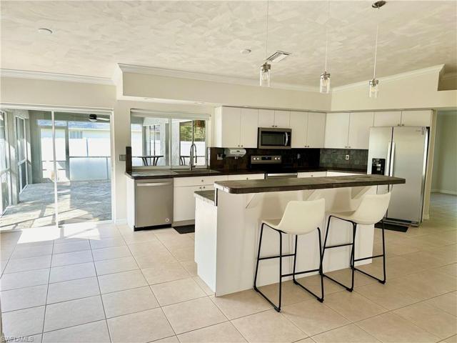 4543 Santiago LN, BONITA SPRINGS FL 34134