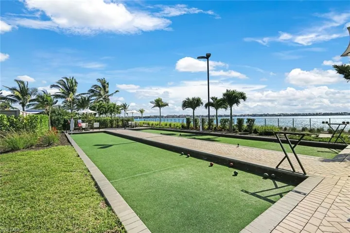 Bocce Lakeside ...Sure!