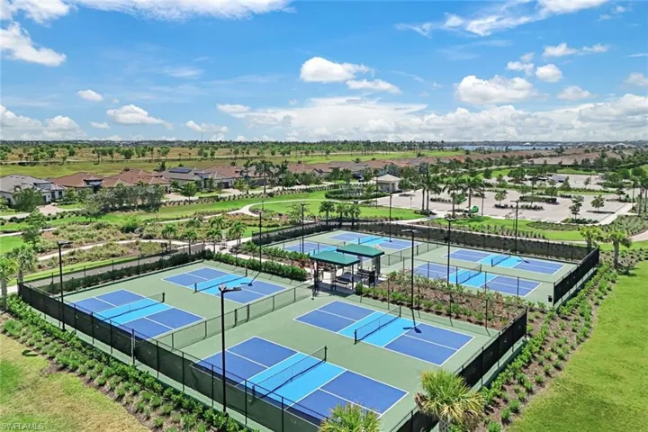 (8) Fun-Filled Pickleball Courts