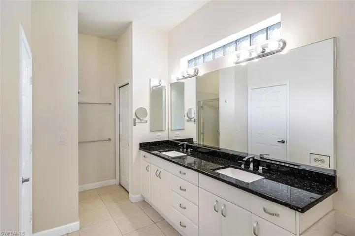 3184  Sundance  CIR, Naples, FL 34109