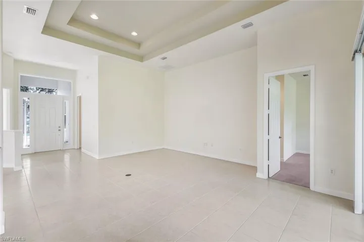 3184  Sundance  CIR, Naples, FL 34109