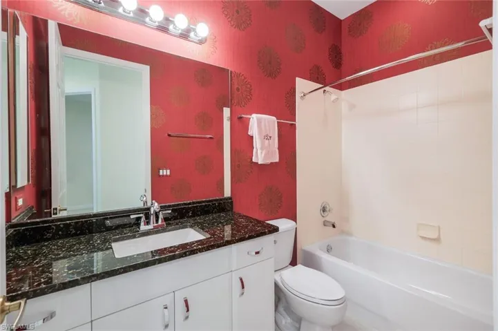 3184  Sundance  CIR, Naples, FL 34109