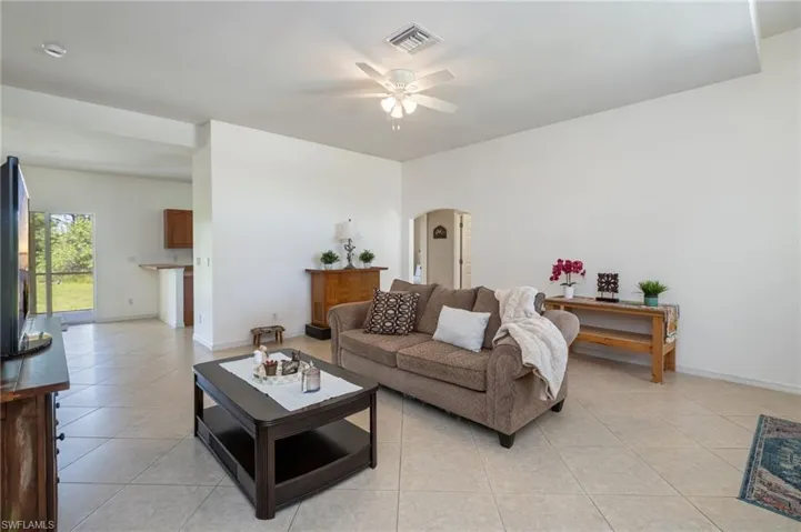 3720 52nd Ave Ne, Naples, Florida 34120