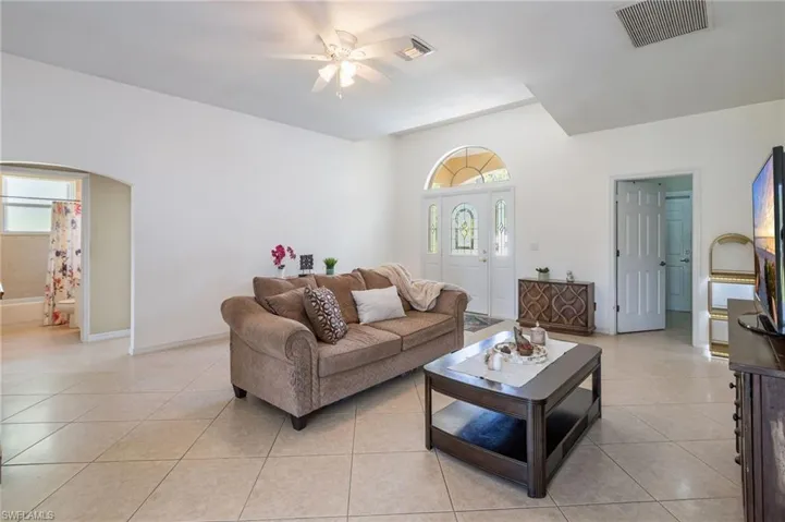 3720 52nd Ave Ne, Naples, Florida 34120
