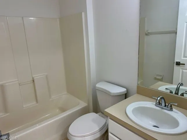802 Desoto AVE, LEHIGH ACRES FL 33972
