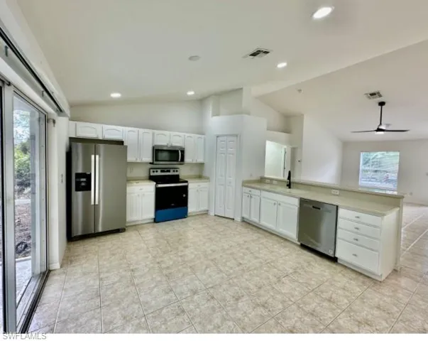 802 Desoto AVE, LEHIGH ACRES FL 33972