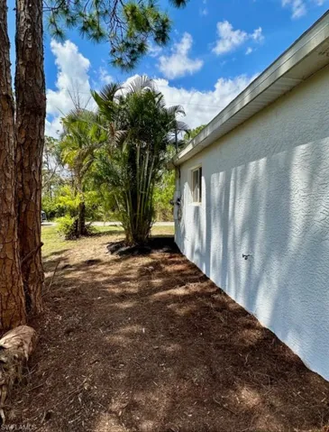802 Desoto AVE, LEHIGH ACRES FL 33972