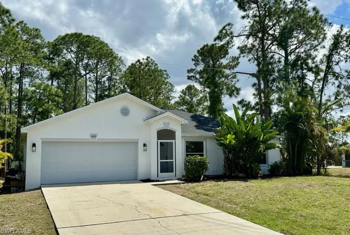 802 Desoto AVE, LEHIGH ACRES FL 33972