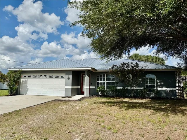 6016 Lindbrook Ave, Fort Myers, Florida 33905