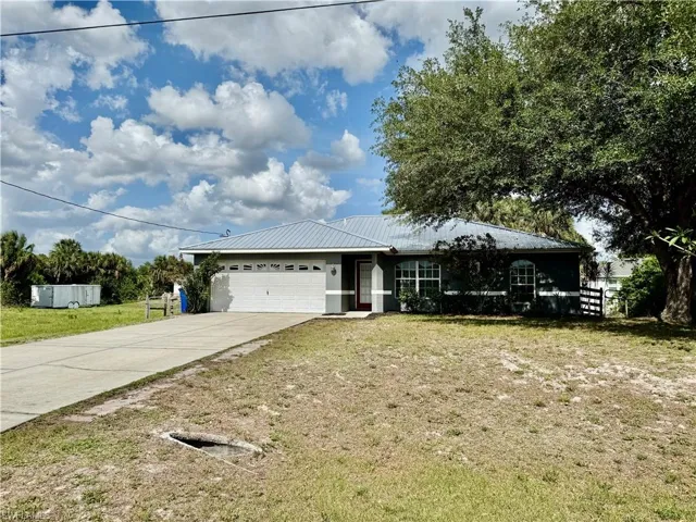 6016 Lindbrook Ave, Fort Myers, Florida 33905