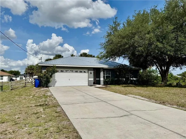 6016 Lindbrook Ave, Fort Myers, Florida 33905