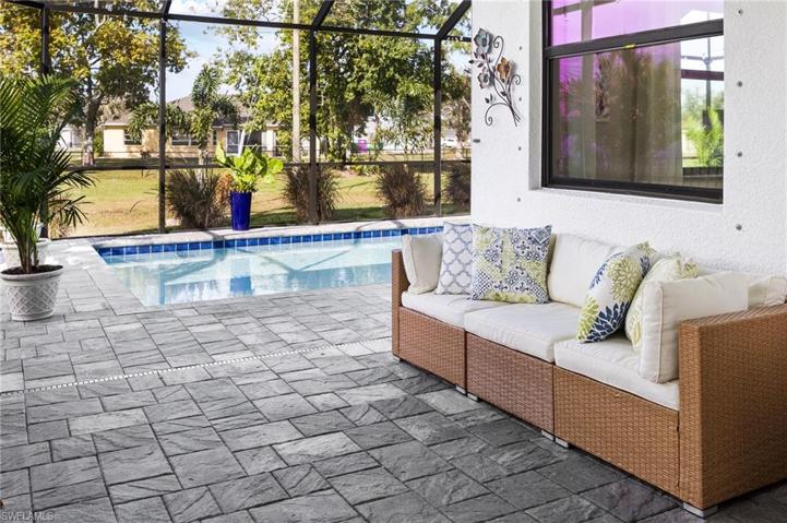 16152  Alcira  CIR, PUNTA GORDA, FL 33955
