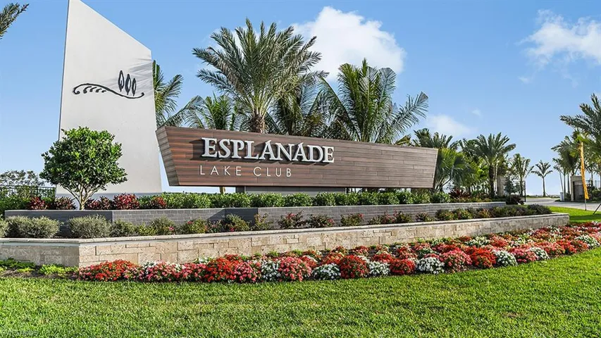 Welcome home at Esplanade Lake Club!