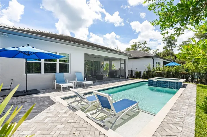 12303 Bonnet Dr, Naples, Florida 34120