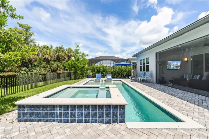 12303 Bonnet Dr, Naples, Florida 34120