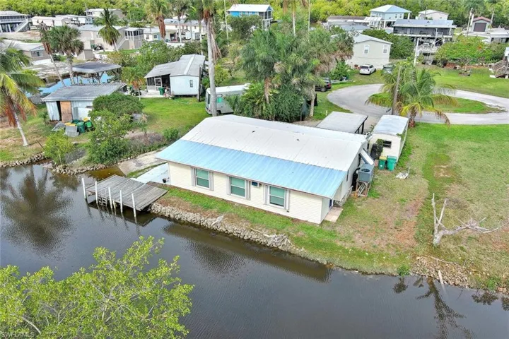 112  Cardinal  CT, Everglades City, FL 34141