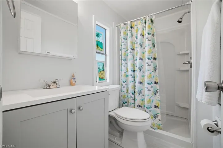 112  Cardinal  CT, Everglades City, FL 34141
