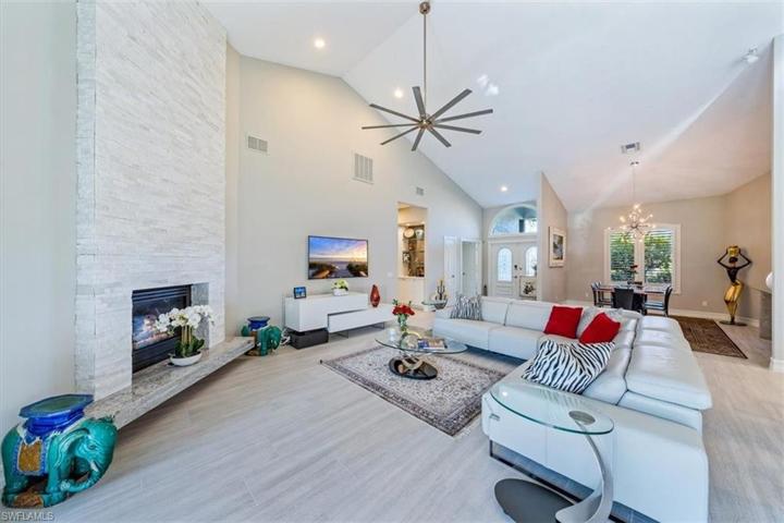LIVING ROOM WITH GAS FIREPLACE