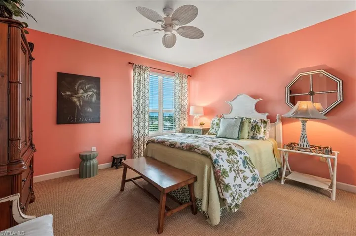 Guest bedroom #1